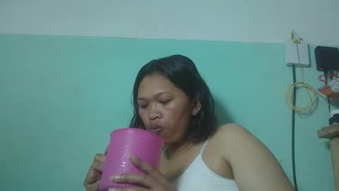 Snapshot of tahiniah chatting on 10.04.25 tahiniah online show from 10.04.25