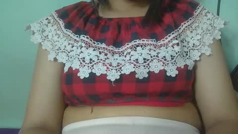 Snapshot of tahiniah chatting on 10.12.25 tahiniah online show from 10.12.25