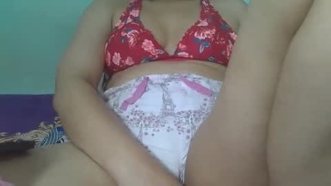 Snapshot of tahiniah chatting on 10.13.25 tahiniah online show from 10.13.25