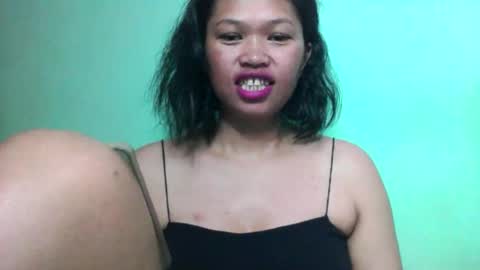 Snapshot of tahiniah chatting on 11.30.25 tahiniah online show from 11.30.25