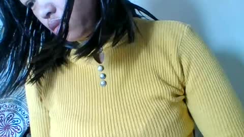 Snapshot of tahiniah chatting on 06.25.26 tahiniah online show from 06.25.26