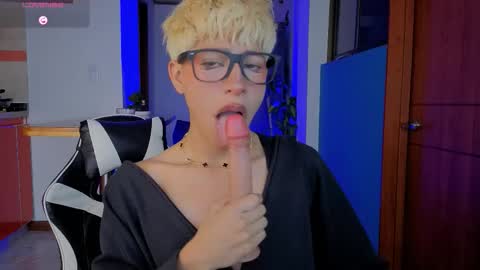 taichi online show from 02.03.26