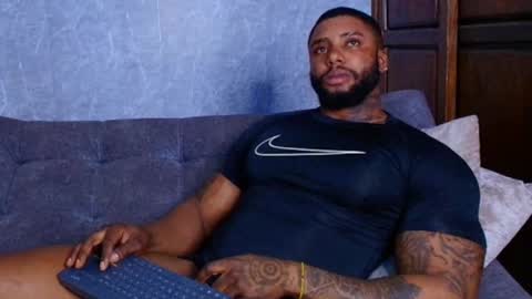 Tairon Tucke online show from 02.26.25