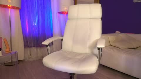 Margo online show from 01.16.25