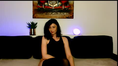 Taissa1 online show from 04.25.26