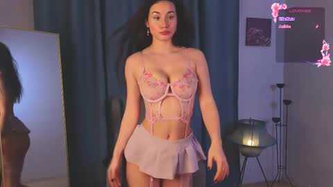 Lizzy online show from 11.11.25