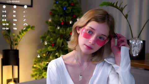 Mia online show from 01.19.25