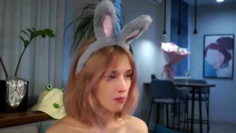 Mia online show from 02.13.25