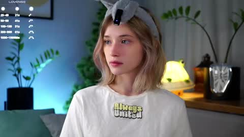 Mia online show from 02.20.25