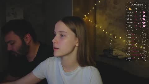 Snapshot of taiti_fox_cub chatting on 11.20.25 taiti_fox_cub online show from 11.20.25