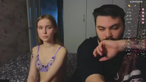 Snapshot of taiti_fox_cub chatting on 05.17.26 taiti_fox_cub online show from 05.17.26