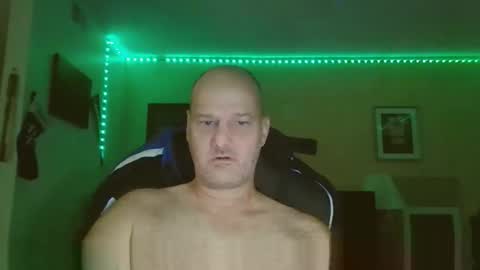 Snapshot of takerlover436295 chatting on 12.05.25 takerlover436295 online show from 12.05.25