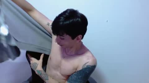 Snapshot of takeru___ chatting on 09.14.25 takeru___ online show from 09.14.25