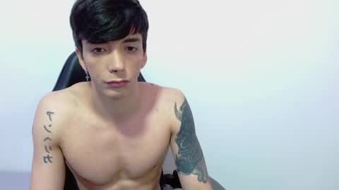 Snapshot of takeru___ chatting on 09.21.25 takeru___ online show from 09.21.25