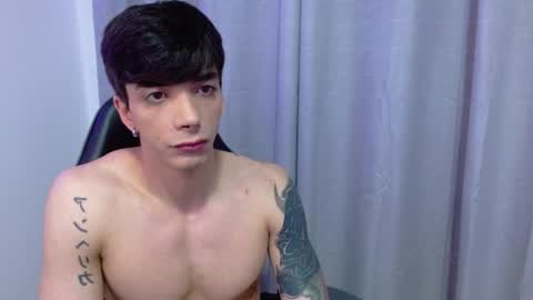 Snapshot of takeru___ chatting on 09.25.25 takeru___ online show from 09.25.25