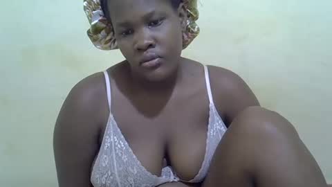 Snapshot of taliah254 chatting on 03.12.25 taliah254 online show from 03.12.25