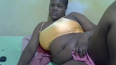 Snapshot of taliah254 chatting on 10.18.25 taliah254 online show from 10.18.25