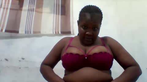 Snapshot of taliah254 chatting on 12.05.25 taliah254 online show from 12.05.25