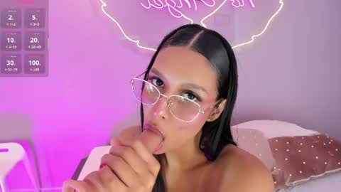 talianahernandez online show from 07.15.26