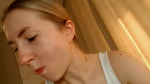  Kira  online show from 03.06.25