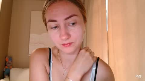  Kira  online show from 09.13.25