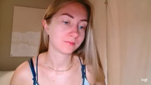  Kira  online show from 09.25.25