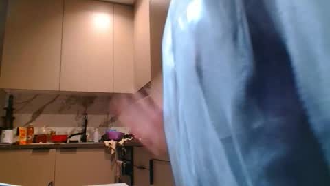  Kira  online show from 10.23.25