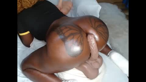 Snapshot of talisha254 chatting on 02.05.25 butterflyass online show from 02.05.25