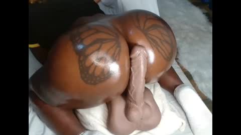 Snapshot of talisha254 chatting on 02.08.25 butterflyass online show from 02.08.25