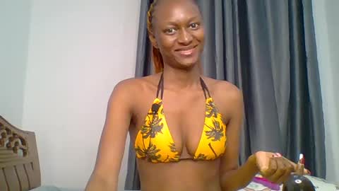 Snapshot of talisha_smiley chatting on 06.27.26 talisha smiles online show from 06.27.26