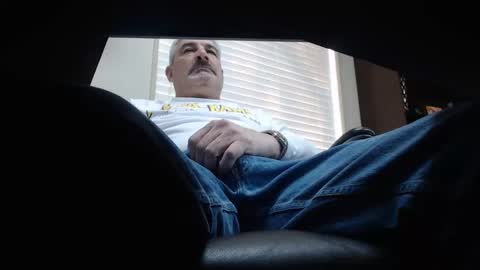 Snapshot of talltexxxan chatting on 03.10.25 talltexxxan online show from 03.10.25