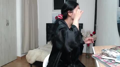 Snapshot of tamar4_f00x chatting on 05.06.26 Hi im sara online show from 05.06.26