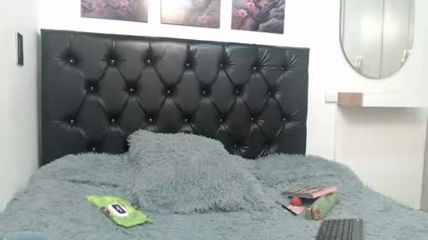 Snapshot of tamar4_f00x chatting on 05.13.26 Hi im sara online show from 05.13.26