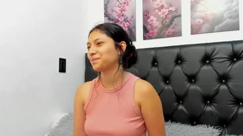 Snapshot of tamar4_f00x chatting on 06.29.26 Hi im sara online show from 06.29.26