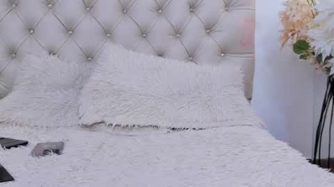 Snapshot of tamar4_f00x chatting on 07.28.26 Hi im sara online show from 07.28.26