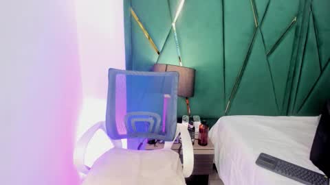 Snapshot of tamara_myller1 chatting on 11.07.25 Tamara online show from 11.07.25