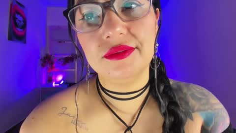 Snapshot of tamara_rouse1 chatting on 10.18.25 tamara online show from 10.18.25