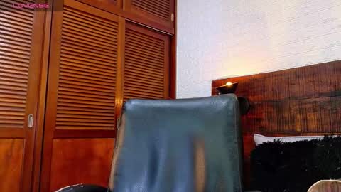 Snapshot of tamara_sanz1 chatting on 10.01.25    online show from 10.01.25