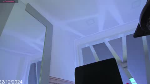  T A M A R A  online show from 12.22.24