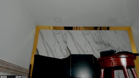  T A M A R A  online show from 01.26.25