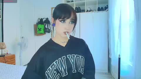 Snapshot of tamaracampell chatting on 04.21.26 Cami 3 online show from 04.21.26
