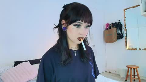 Snapshot of tamaracampell chatting on 04.29.26 Cami 3 online show from 04.29.26