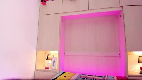 Tami online show from 02.12.25