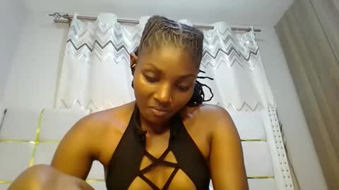 Snapshot of tamia538235 chatting on 02.05.25 tamia online show from 02.05.25