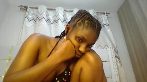 Snapshot of tamia538235 chatting on 02.24.25 tamia online show from 02.24.25