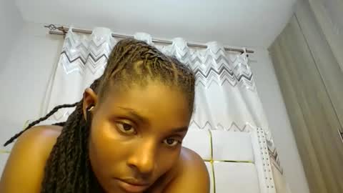 Snapshot of tamia538235 chatting on 02.25.25 tamia online show from 02.25.25