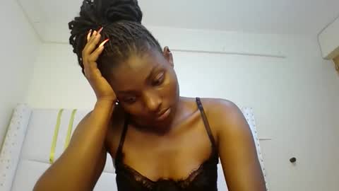 Snapshot of tamia538235 chatting on 03.09.25 tamia online show from 03.09.25