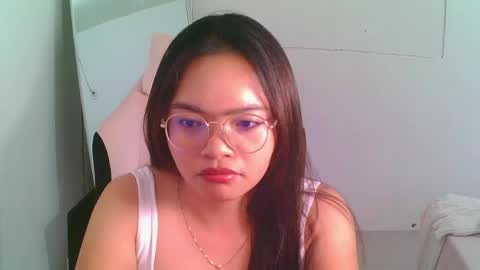 Snapshot of tammipoulton chatting on 05.31.26 Angel online show from 05.31.26
