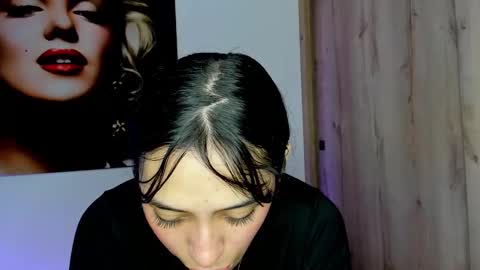 Snapshot of tania06 chatting on 09.29.25 tania06 online show from 09.29.25