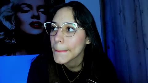 Snapshot of tania06 chatting on 10.02.25 tania06 online show from 10.02.25